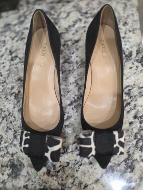 Talbots Black Pointed Pumps with Black-and-White Bow
